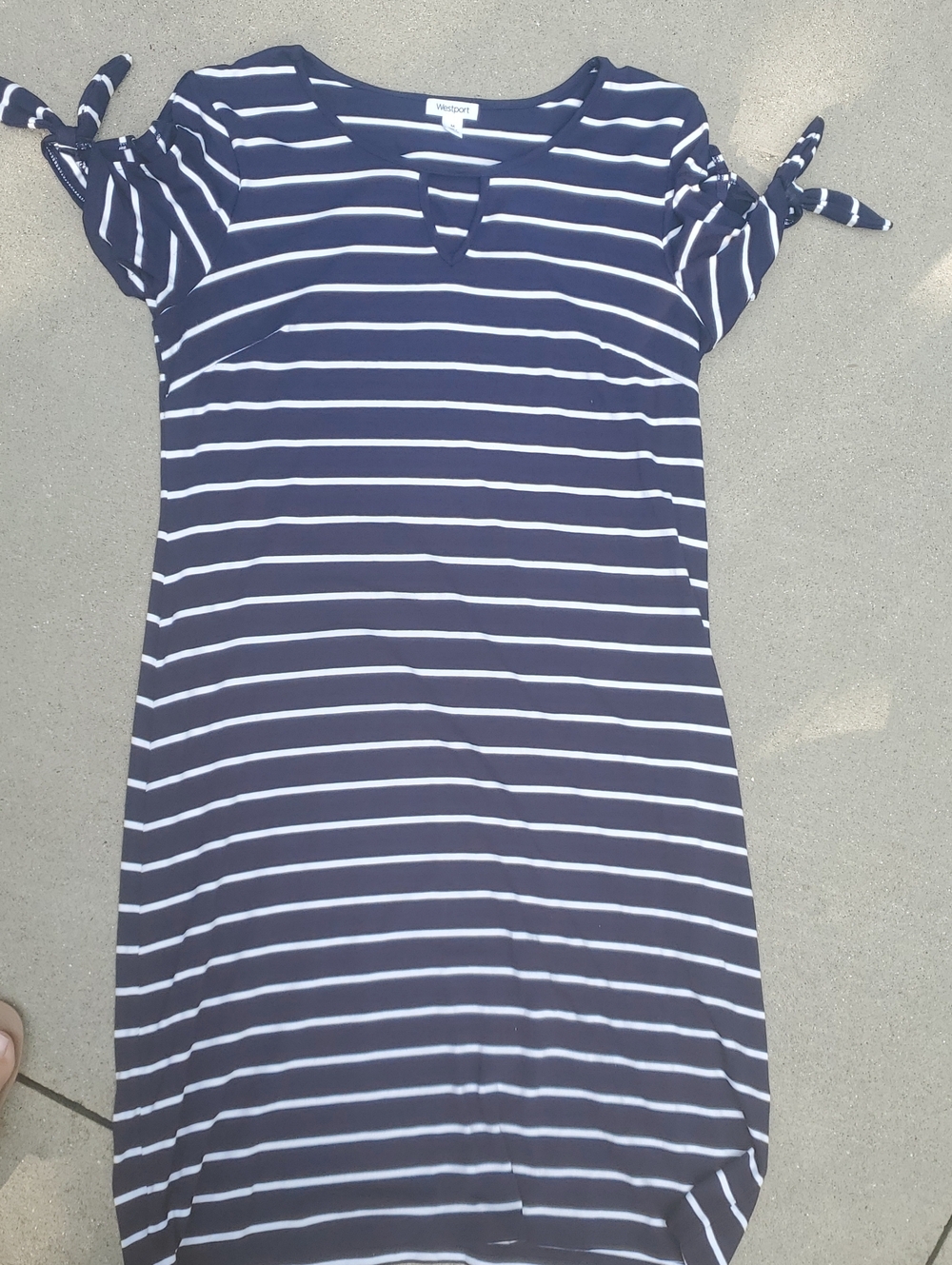 Westport Navy and White Striped Tie-Sleeve Mini Dress Size Medium Like New